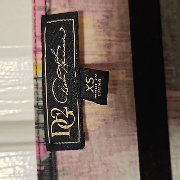 💖 $5 add to bundle item Squareneck top by DG💖 - Picture 2 of 5